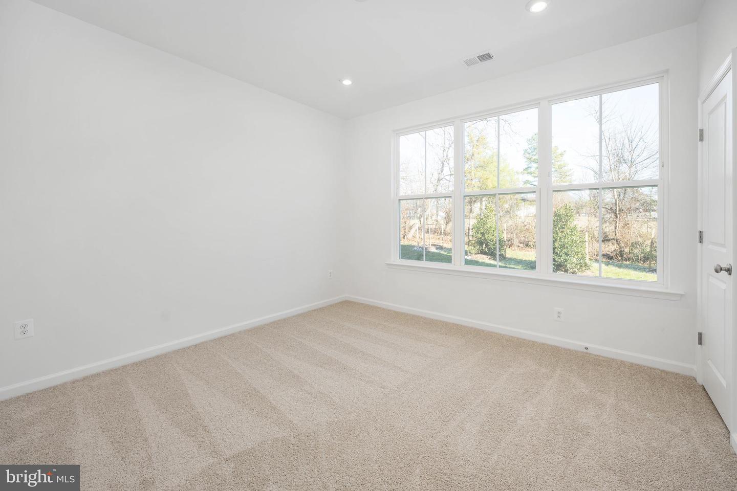 10157 QUEENS WAY, MANASSAS, Virginia 20110, 5 Bedrooms Bedrooms, ,4 BathroomsBathrooms,Residential,For sale,10157 QUEENS WAY,VAMN2009946 MLS # VAMN2009946