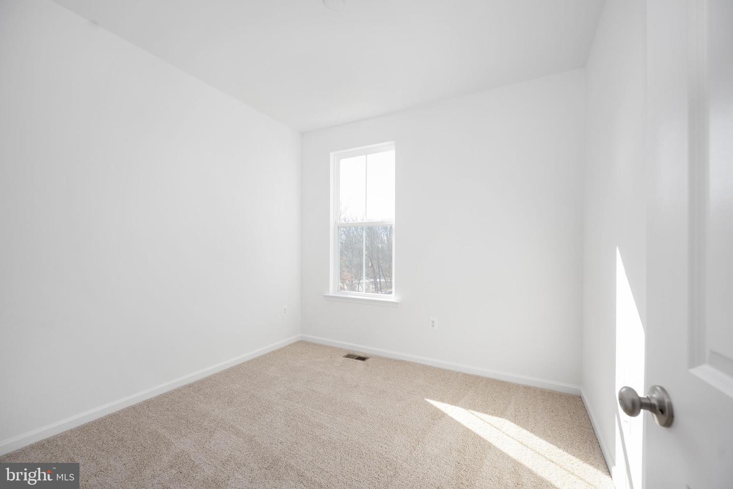 10157 QUEENS WAY, MANASSAS, Virginia 20110, 5 Bedrooms Bedrooms, ,4 BathroomsBathrooms,Residential,For sale,10157 QUEENS WAY,VAMN2009946 MLS # VAMN2009946