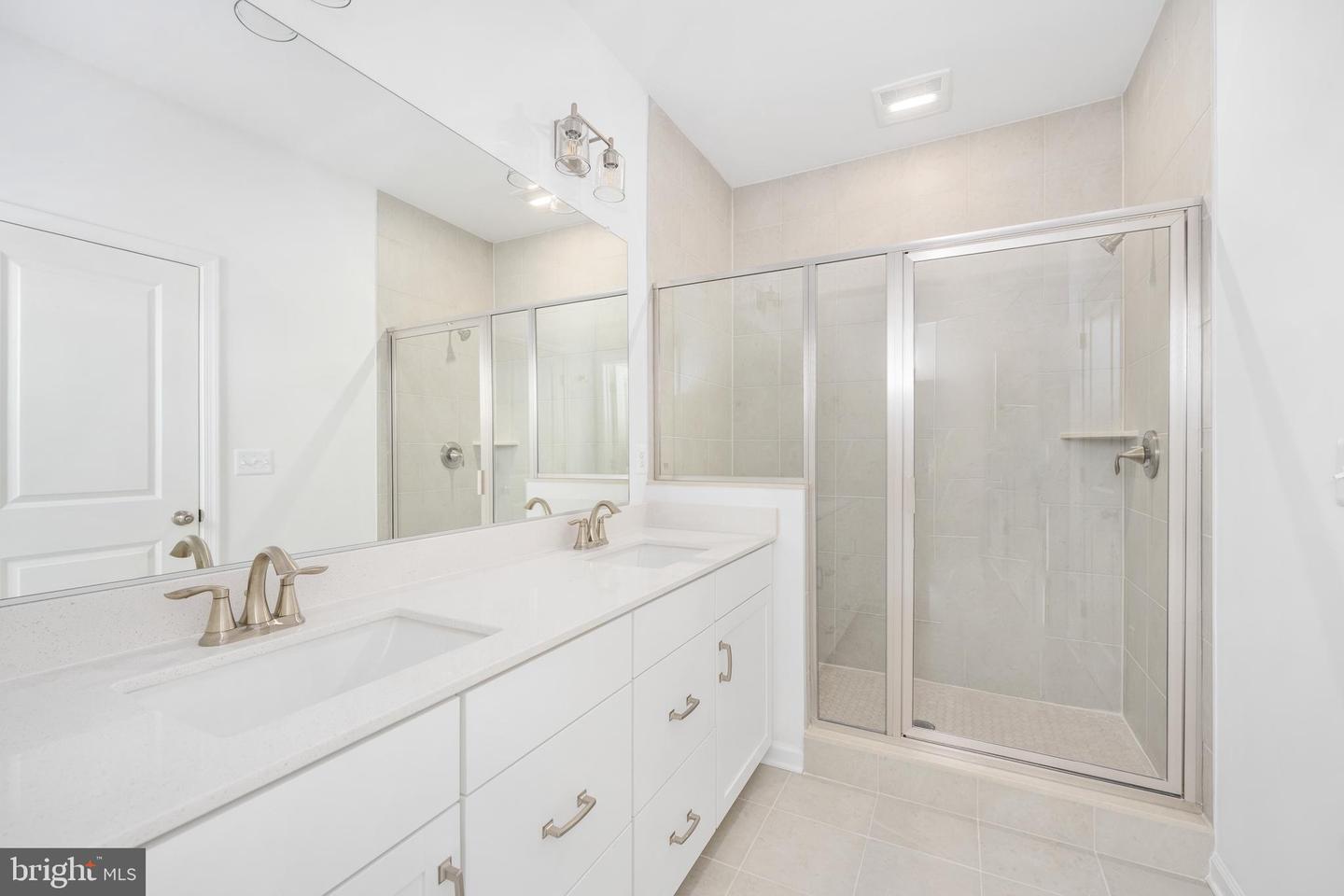 10157 QUEENS WAY, MANASSAS, Virginia 20110, 5 Bedrooms Bedrooms, ,4 BathroomsBathrooms,Residential,For sale,10157 QUEENS WAY,VAMN2009946 MLS # VAMN2009946