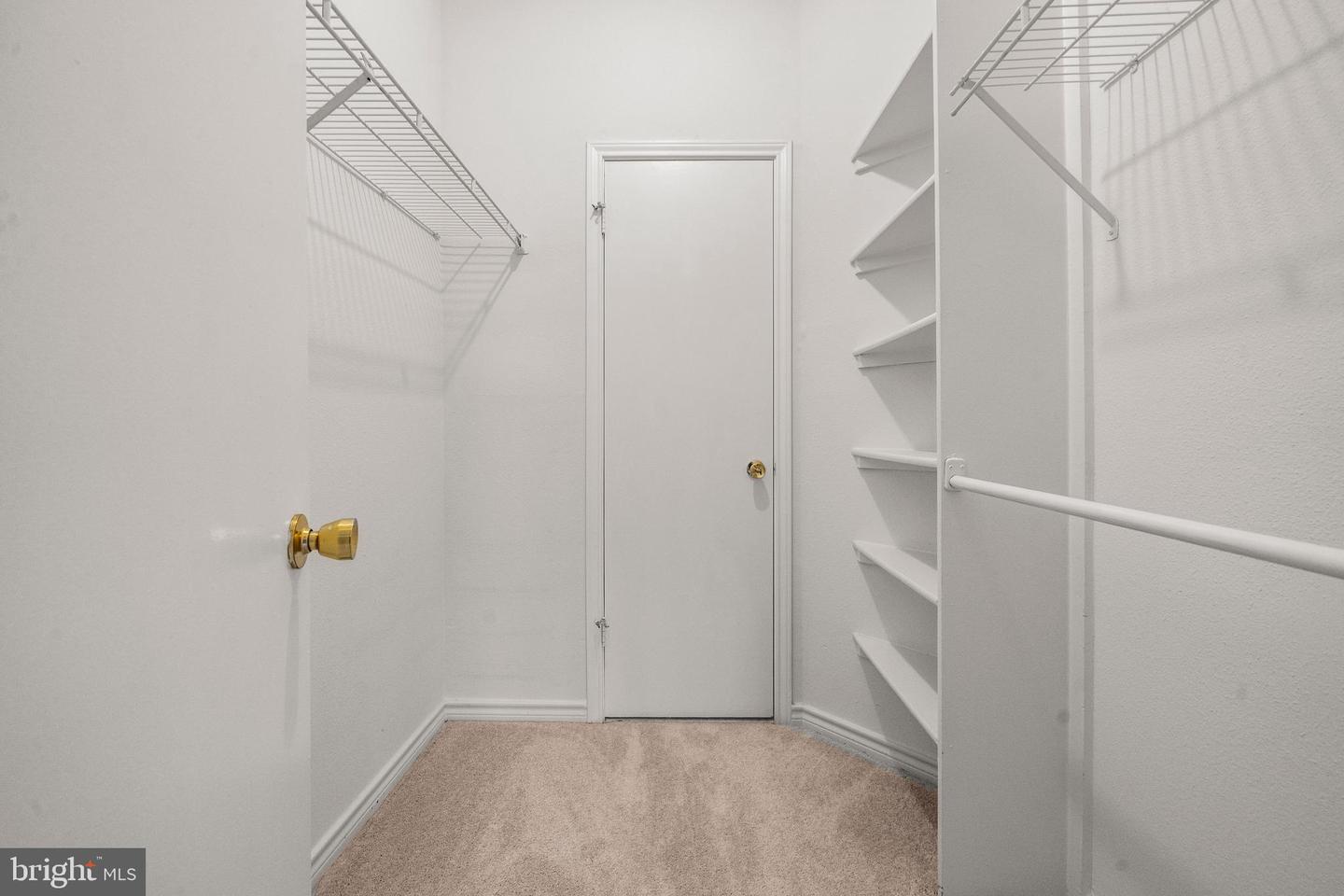 3916 PENDERVIEW DR #425, FAIRFAX, Virginia 22033, 1 Bedroom Bedrooms, ,1 BathroomBathrooms,Residential,For sale,3916 PENDERVIEW DR #425,VAFX2286140 MLS # VAFX2286140