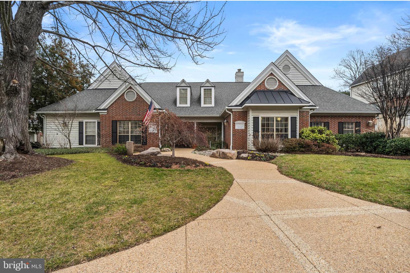 3916 PENDERVIEW DR #425, FAIRFAX, Virginia 22033, 1 Bedroom Bedrooms, ,1 BathroomBathrooms,Residential,For sale,3916 PENDERVIEW DR #425,VAFX2286140 MLS # VAFX2286140