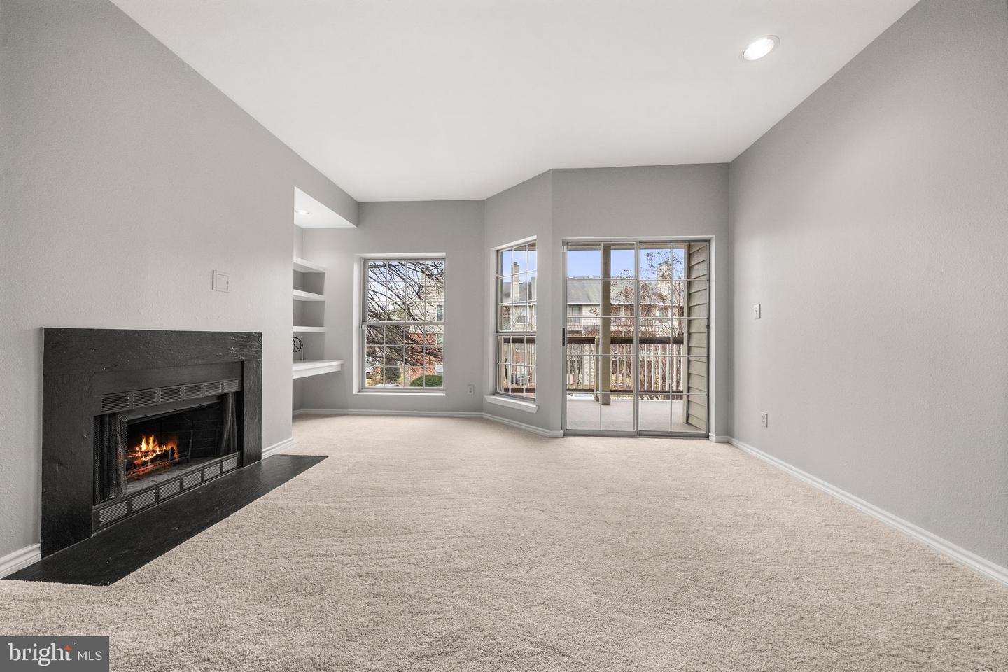 3916 PENDERVIEW DR #425, FAIRFAX, Virginia 22033, 1 Bedroom Bedrooms, ,1 BathroomBathrooms,Residential,For sale,3916 PENDERVIEW DR #425,VAFX2286140 MLS # VAFX2286140