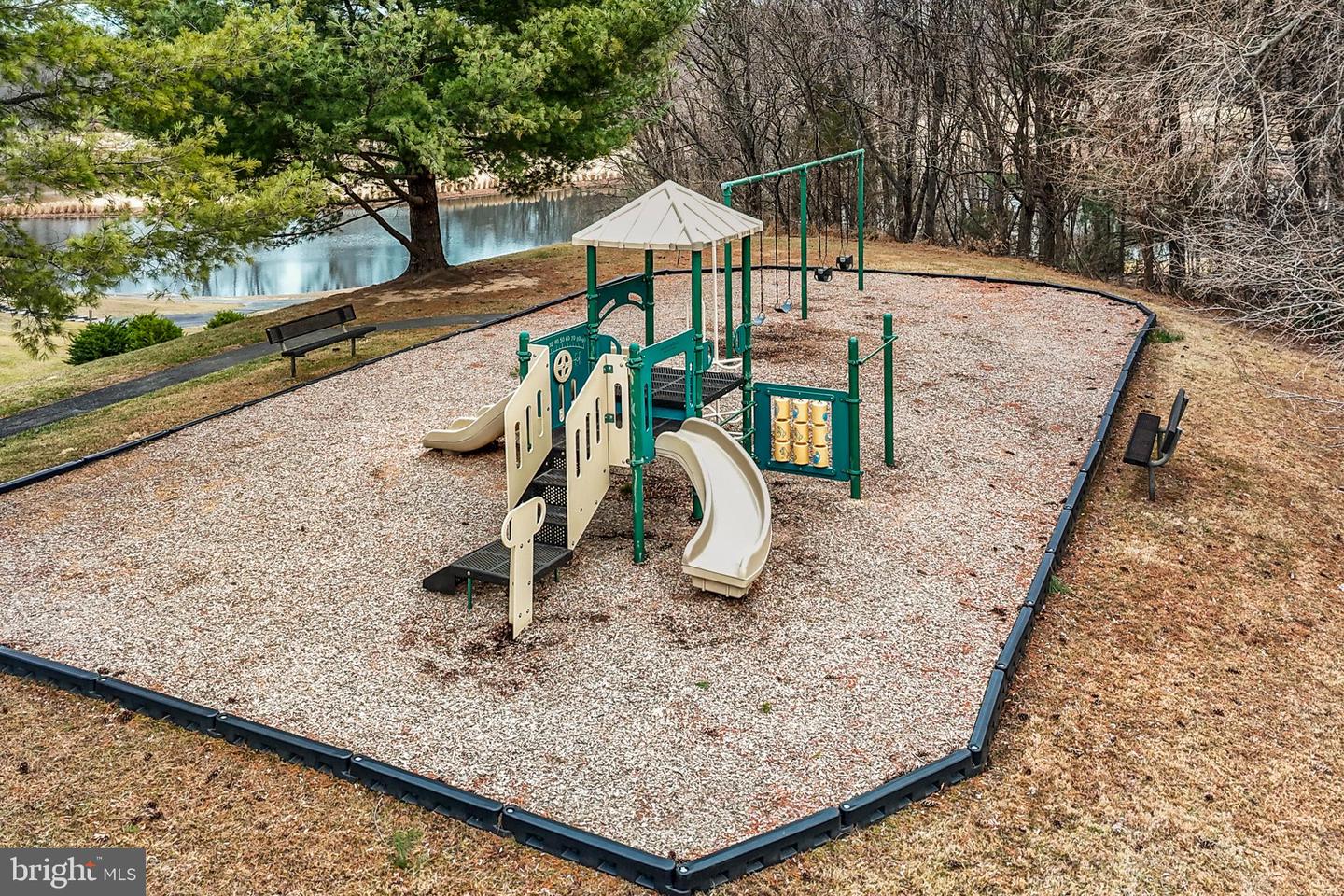 3916 PENDERVIEW DR #425, FAIRFAX, Virginia 22033, 1 Bedroom Bedrooms, ,1 BathroomBathrooms,Residential,For sale,3916 PENDERVIEW DR #425,VAFX2286140 MLS # VAFX2286140