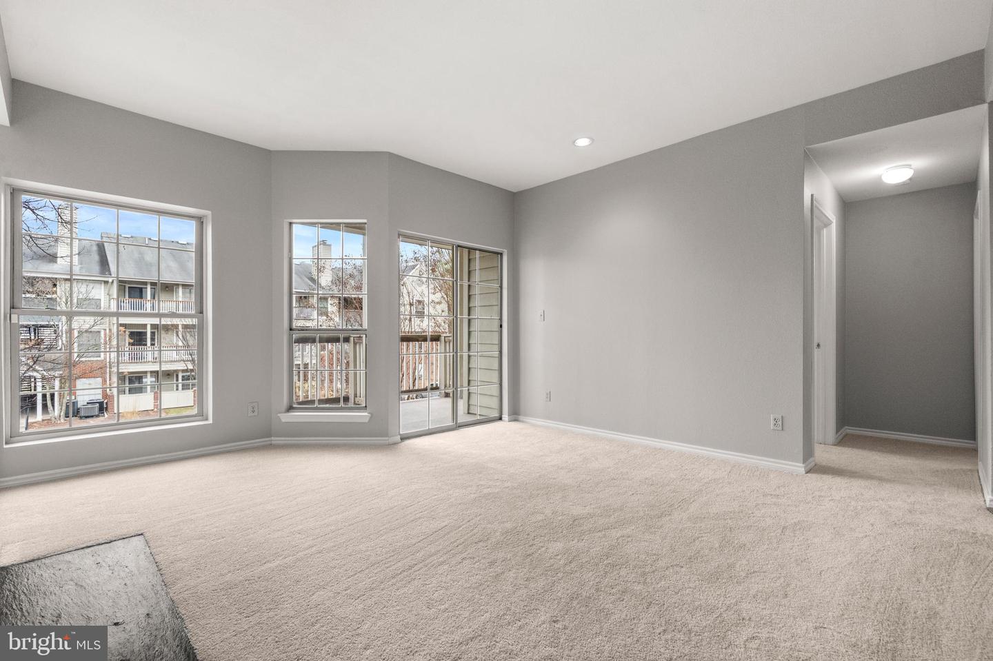 3916 PENDERVIEW DR #425, FAIRFAX, Virginia 22033, 1 Bedroom Bedrooms, ,1 BathroomBathrooms,Residential,For sale,3916 PENDERVIEW DR #425,VAFX2286140 MLS # VAFX2286140