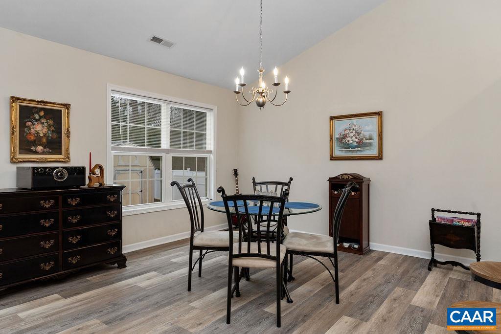 147 W STRATFORD PL, MADISON HEIGHTS, Virginia 24572, 3 Bedrooms Bedrooms, ,2 BathroomsBathrooms,Residential,For sale,147 W STRATFORD PL,672549 MLS # 672549