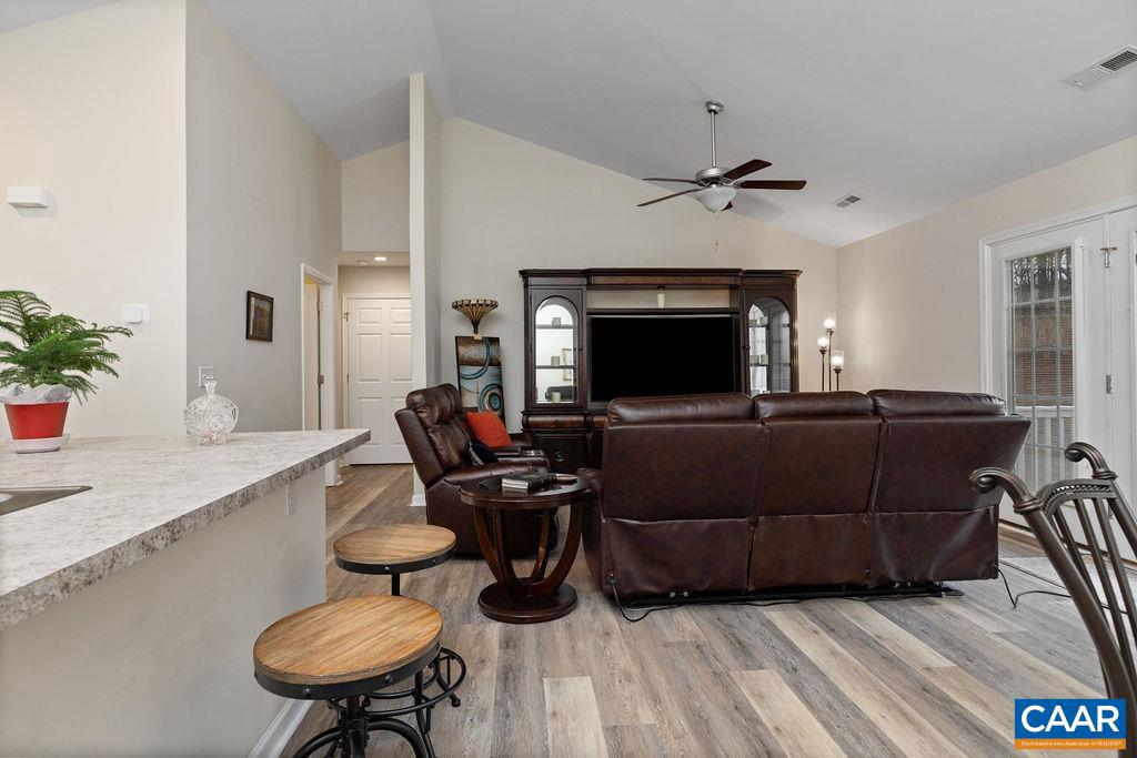 147 W STRATFORD PL, MADISON HEIGHTS, Virginia 24572, 3 Bedrooms Bedrooms, ,2 BathroomsBathrooms,Residential,For sale,147 W STRATFORD PL,672549 MLS # 672549