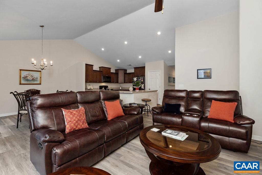 147 W STRATFORD PL, MADISON HEIGHTS, Virginia 24572, 3 Bedrooms Bedrooms, ,2 BathroomsBathrooms,Residential,For sale,147 W STRATFORD PL,672549 MLS # 672549