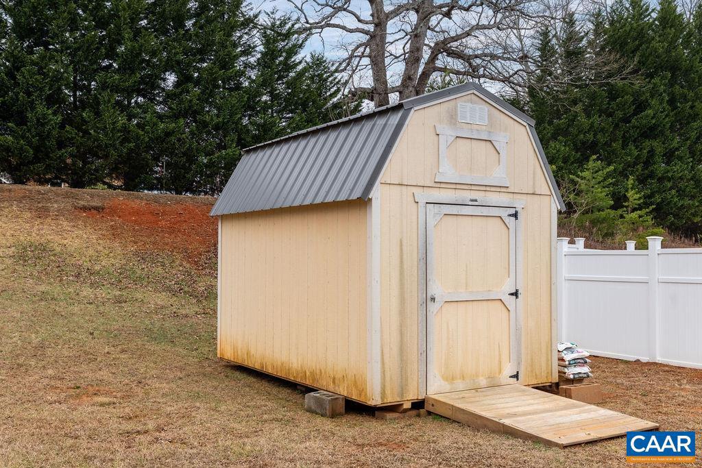 147 W STRATFORD PL, MADISON HEIGHTS, Virginia 24572, 3 Bedrooms Bedrooms, ,2 BathroomsBathrooms,Residential,For sale,147 W STRATFORD PL,672549 MLS # 672549