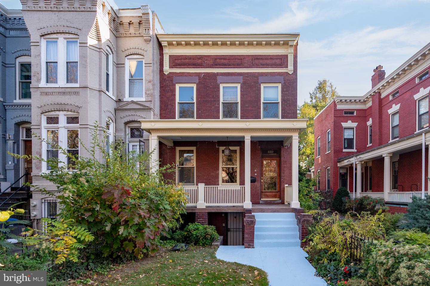 649 SOUTH CAROLINA AVE SE, WASHINGTON, District Of Columbia 20003, 5 Bedrooms Bedrooms, ,3 BathroomsBathrooms,Residential,For sale,649 SOUTH CAROLINA AVE SE,DCDC2241890 MLS # DCDC2241890