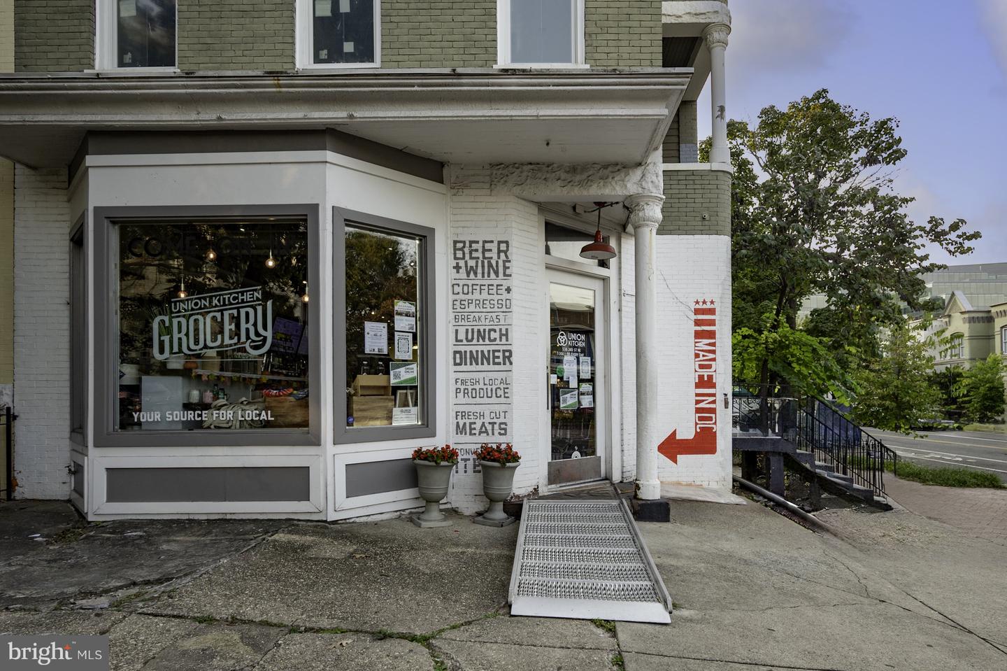 649 SOUTH CAROLINA AVE SE, WASHINGTON, District Of Columbia 20003, 5 Bedrooms Bedrooms, ,3 BathroomsBathrooms,Residential,For sale,649 SOUTH CAROLINA AVE SE,DCDC2241890 MLS # DCDC2241890