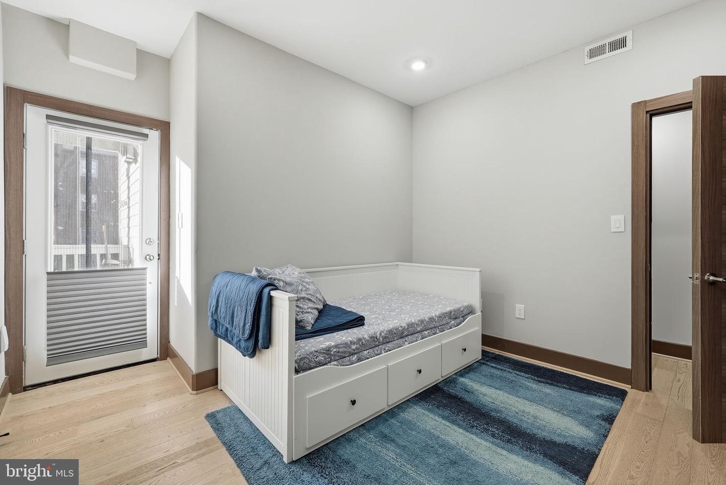 2109 M ST NE #5, WASHINGTON, District Of Columbia 20002, 2 Bedrooms Bedrooms, ,2 BathroomsBathrooms,Residential,For sale,2109 M ST NE #5,DCDC2241894 MLS # DCDC2241894