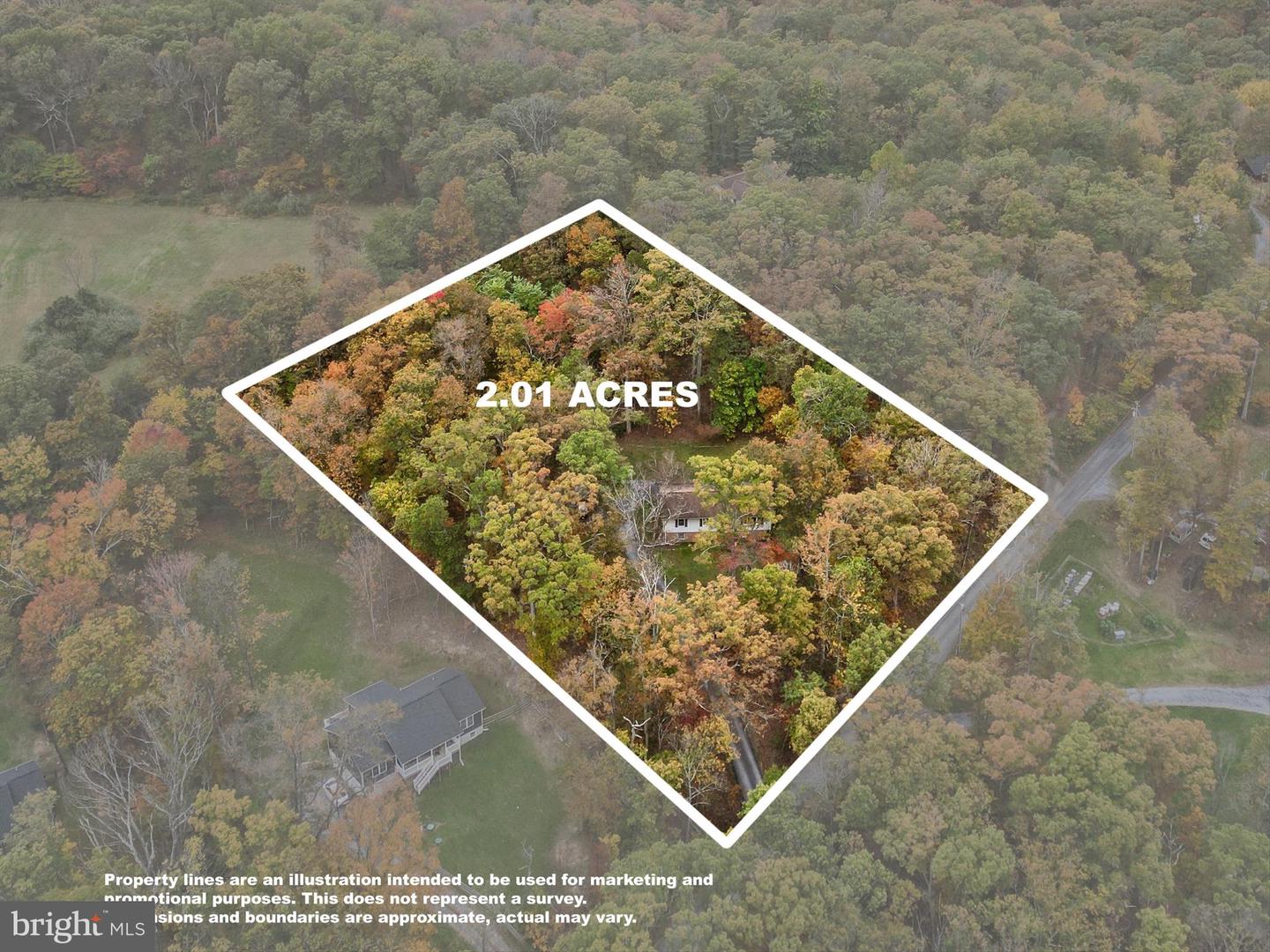 451 LAKESIDE DR, FRONT ROYAL, Virginia 22630, 5 Bedrooms Bedrooms, ,2 BathroomsBathrooms,Residential,For sale,451 LAKESIDE DR,VAWR2013152 MLS # VAWR2013152