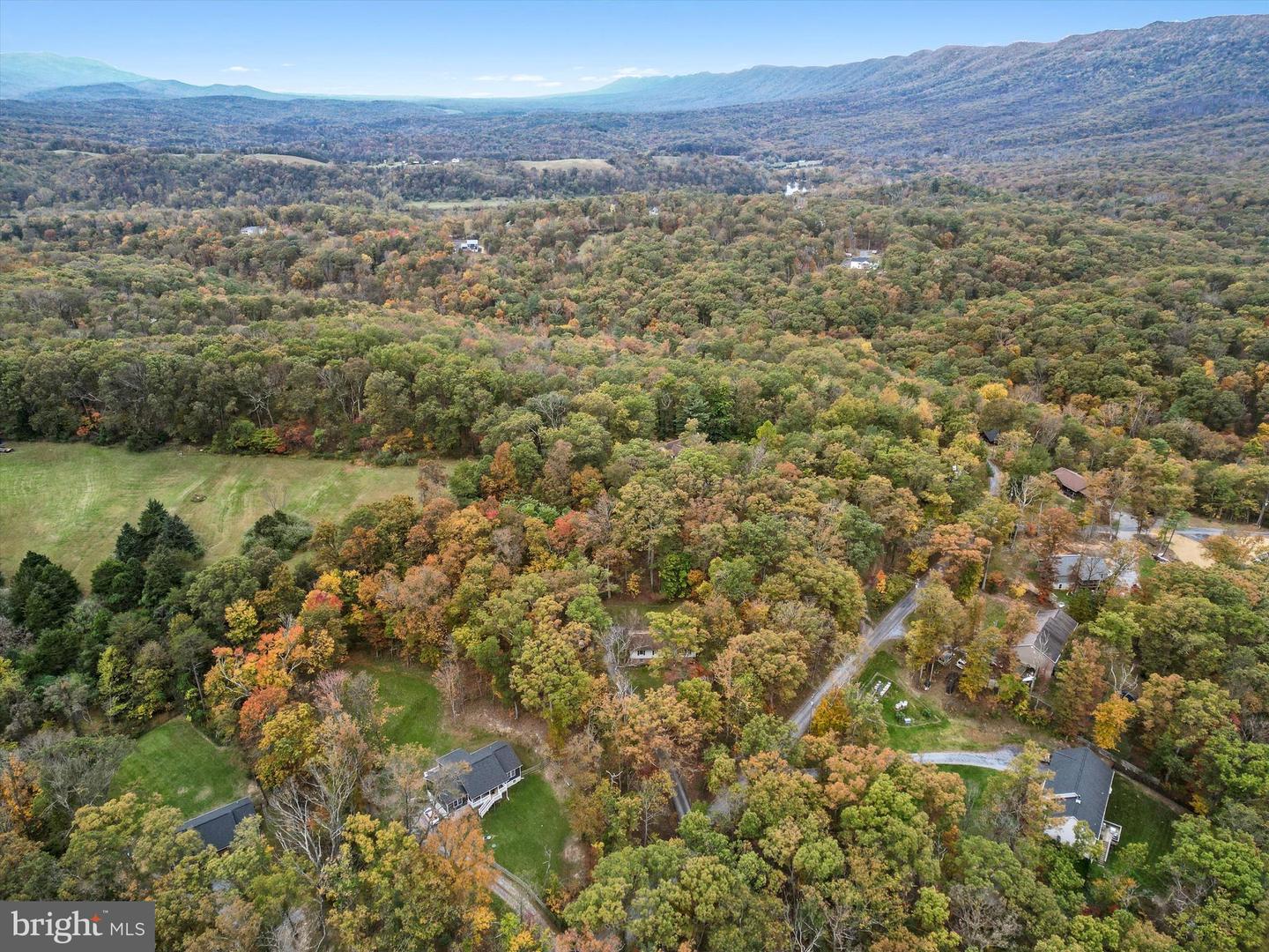 451 LAKESIDE DR, FRONT ROYAL, Virginia 22630, 5 Bedrooms Bedrooms, ,2 BathroomsBathrooms,Residential,For sale,451 LAKESIDE DR,VAWR2013152 MLS # VAWR2013152