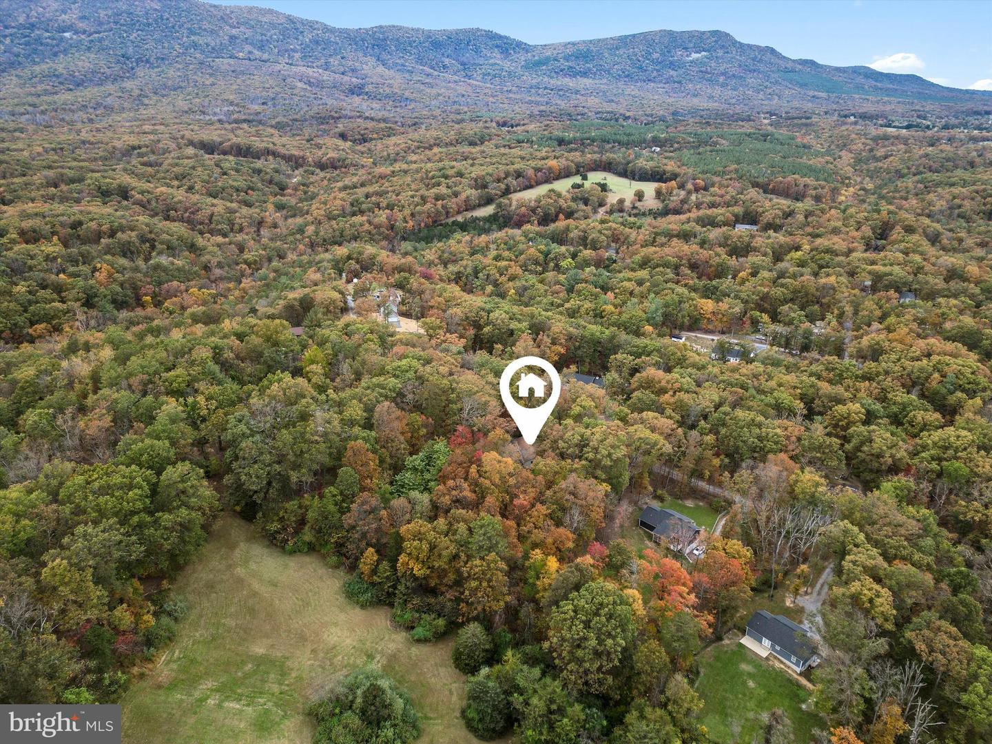 451 LAKESIDE DR, FRONT ROYAL, Virginia 22630, 5 Bedrooms Bedrooms, ,2 BathroomsBathrooms,Residential,For sale,451 LAKESIDE DR,VAWR2013152 MLS # VAWR2013152