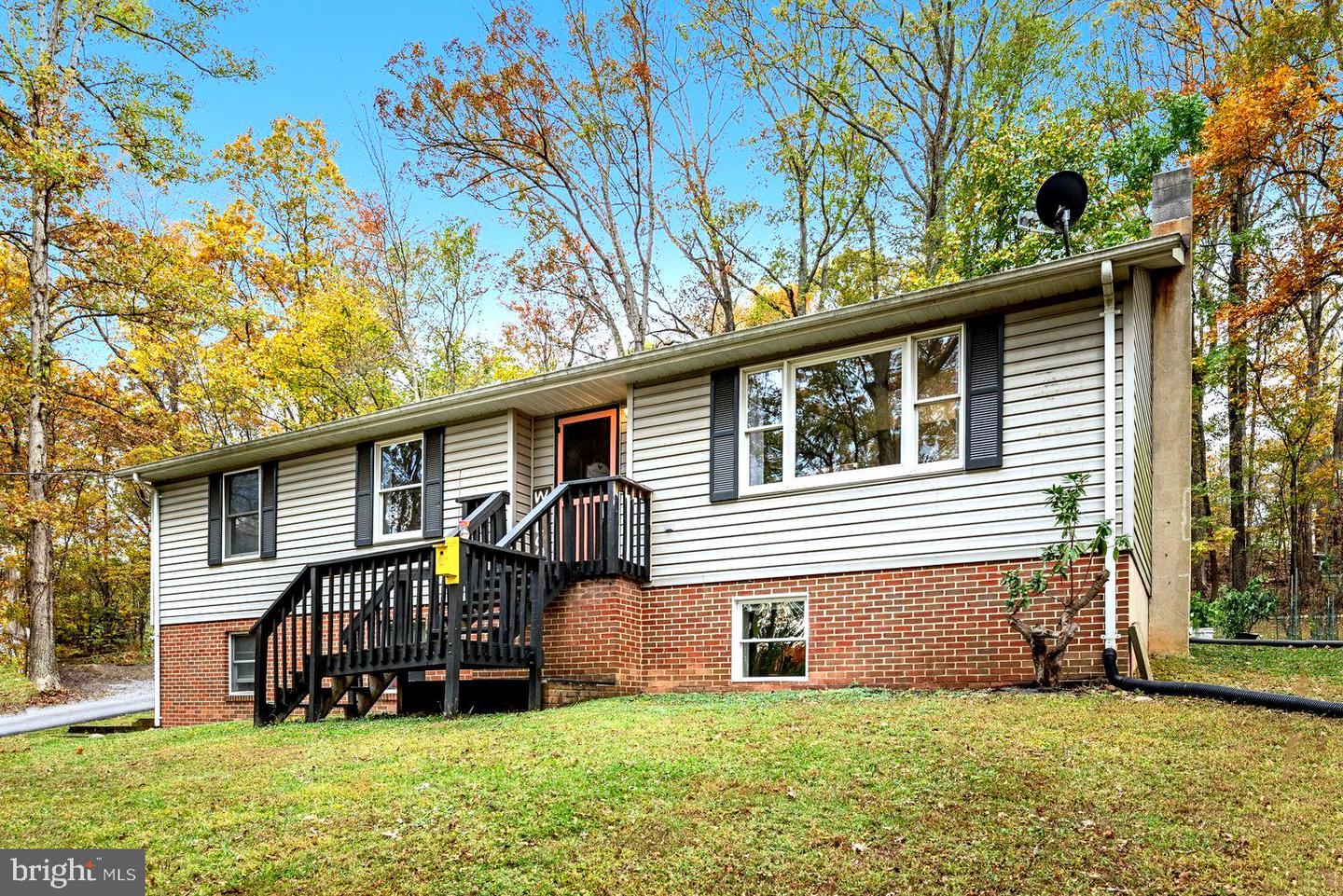 451 LAKESIDE DR, FRONT ROYAL, Virginia 22630, 5 Bedrooms Bedrooms, ,2 BathroomsBathrooms,Residential,For sale,451 LAKESIDE DR,VAWR2013152 MLS # VAWR2013152