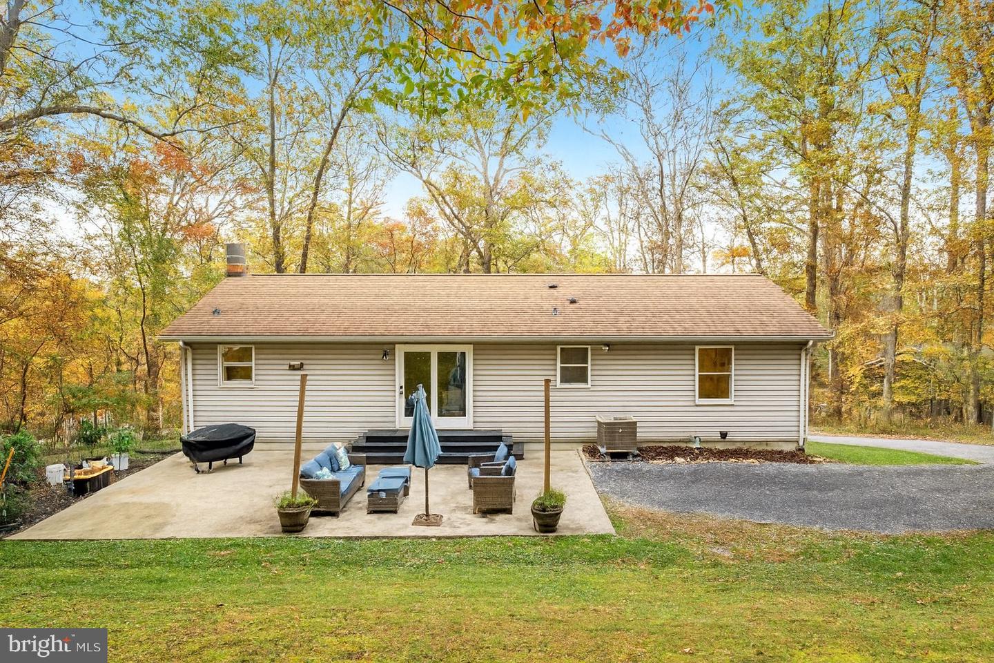 451 LAKESIDE DR, FRONT ROYAL, Virginia 22630, 5 Bedrooms Bedrooms, ,2 BathroomsBathrooms,Residential,For sale,451 LAKESIDE DR,VAWR2013152 MLS # VAWR2013152