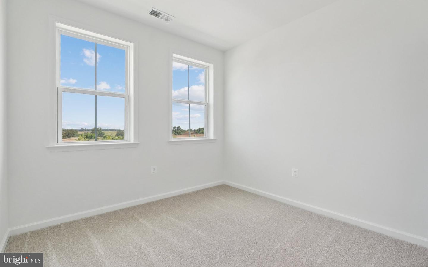 119 CASTAWAY PL, WINCHESTER, Virginia 22603, 3 Bedrooms Bedrooms, ,2 BathroomsBathrooms,Residential,For sale,119 CASTAWAY PL,VAFV2039040 MLS # VAFV2039040