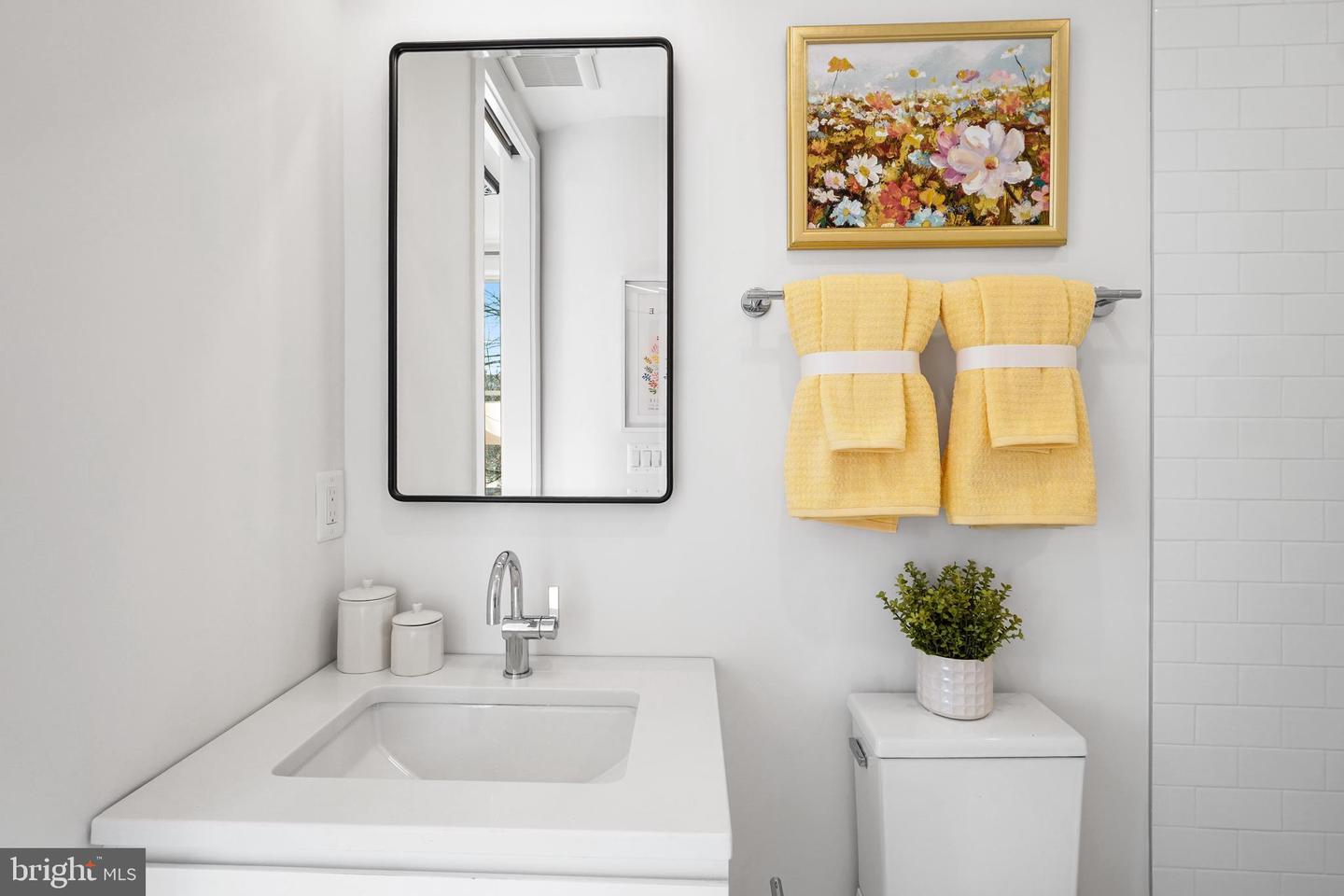 1237 W ST NW #A, WASHINGTON, District Of Columbia 20009, 2 Bedrooms Bedrooms, ,2 BathroomsBathrooms,Residential,For sale,1237 W ST NW #A,DCDC2241954 MLS # DCDC2241954