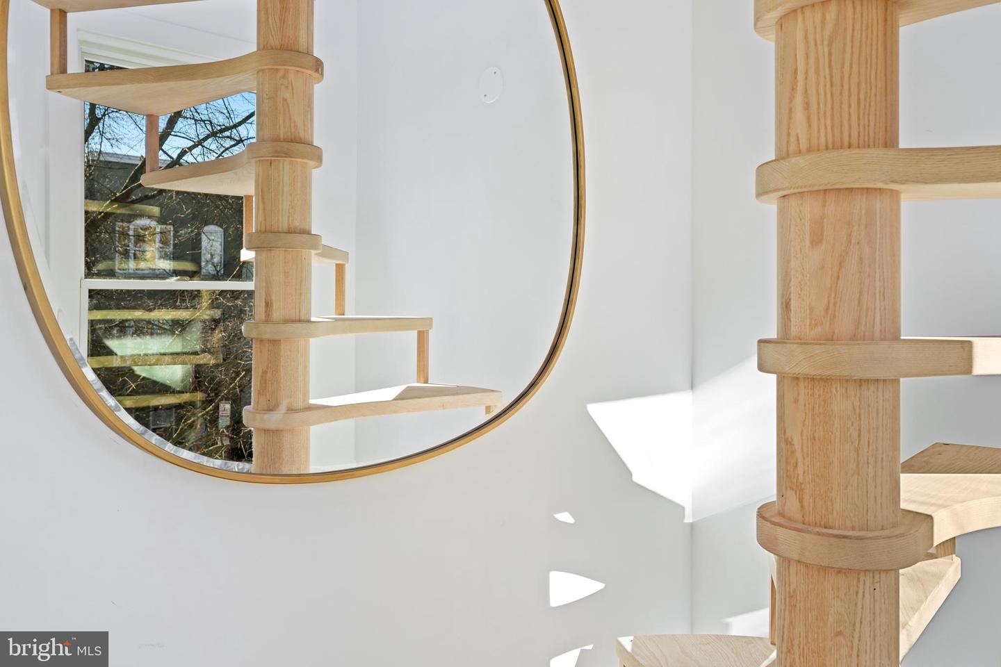 1237 W ST NW #A, WASHINGTON, District Of Columbia 20009, 2 Bedrooms Bedrooms, ,2 BathroomsBathrooms,Residential,For sale,1237 W ST NW #A,DCDC2241954 MLS # DCDC2241954