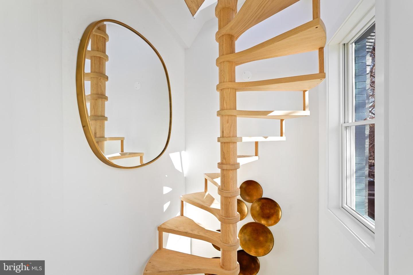 1237 W ST NW #A, WASHINGTON, District Of Columbia 20009, 2 Bedrooms Bedrooms, ,2 BathroomsBathrooms,Residential,For sale,1237 W ST NW #A,DCDC2241954 MLS # DCDC2241954