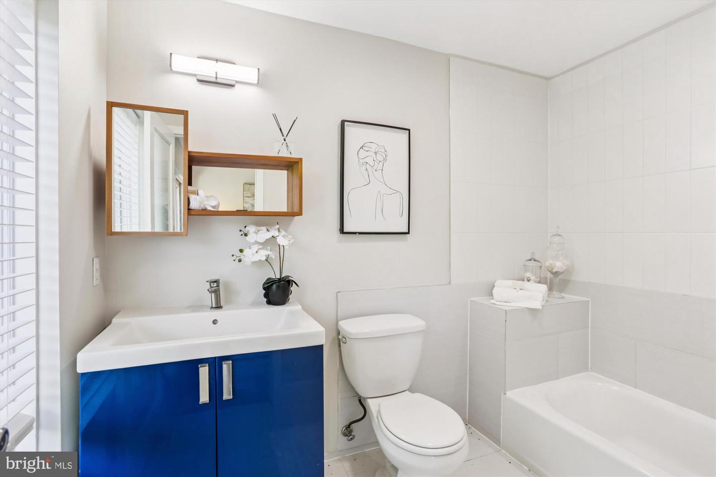 3222 NW 13TH ST NW #2, WASHINGTON, District Of Columbia 20010, 2 Bedrooms Bedrooms, 7 Rooms Rooms,3 BathroomsBathrooms,Residential,For sale,3222 NW 13TH ST NW #2,DCDC2226914 MLS # DCDC2226914