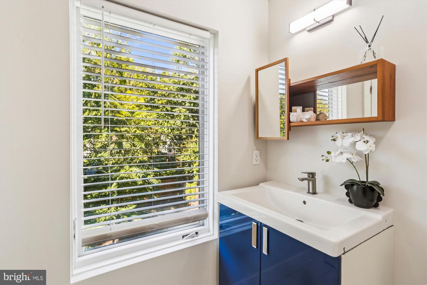 3222 NW 13TH ST NW #2, WASHINGTON, District Of Columbia 20010, 2 Bedrooms Bedrooms, 7 Rooms Rooms,3 BathroomsBathrooms,Residential,For sale,3222 NW 13TH ST NW #2,DCDC2226914 MLS # DCDC2226914