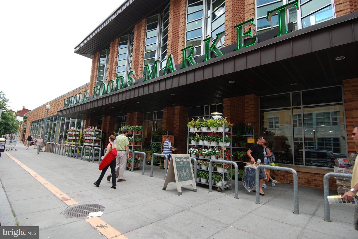 3222 NW 13TH ST NW #2, WASHINGTON, District Of Columbia 20010, 2 Bedrooms Bedrooms, 7 Rooms Rooms,3 BathroomsBathrooms,Residential,For sale,3222 NW 13TH ST NW #2,DCDC2226914 MLS # DCDC2226914