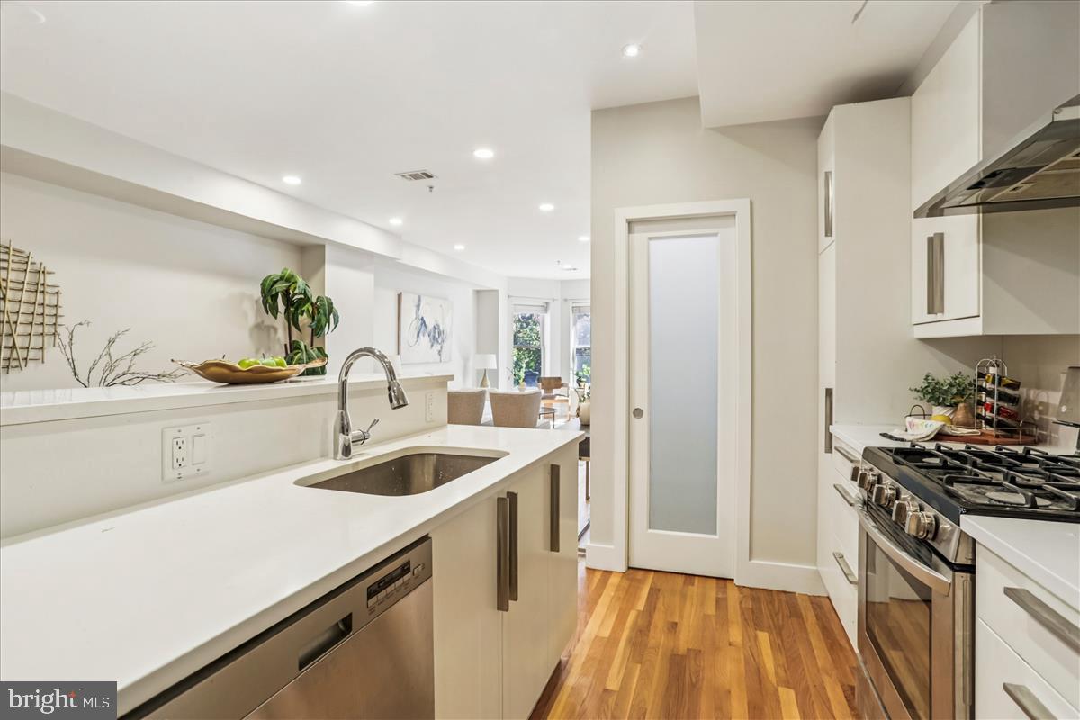 3222 NW 13TH ST NW #2, WASHINGTON, District Of Columbia 20010, 2 Bedrooms Bedrooms, 7 Rooms Rooms,3 BathroomsBathrooms,Residential,For sale,3222 NW 13TH ST NW #2,DCDC2226914 MLS # DCDC2226914