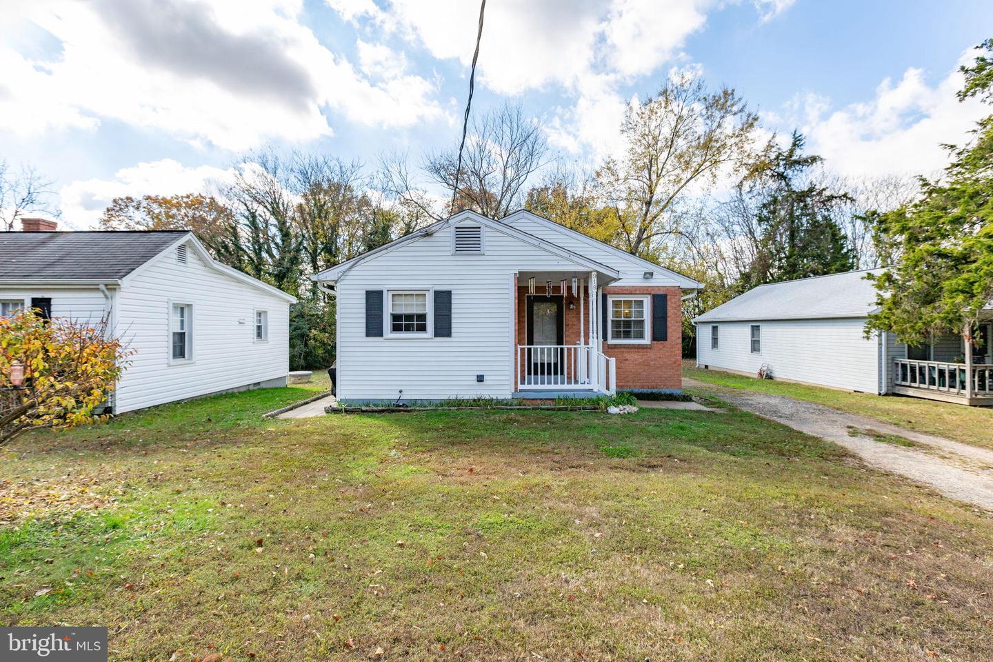 918 NORTHSIDE DR, FREDERICKSBURG, Virginia 22405, 3 Bedrooms Bedrooms, 6 Rooms Rooms,2 BathroomsBathrooms,Residential,For sale,918 NORTHSIDE DR,VAST2044024 MLS # VAST2044024