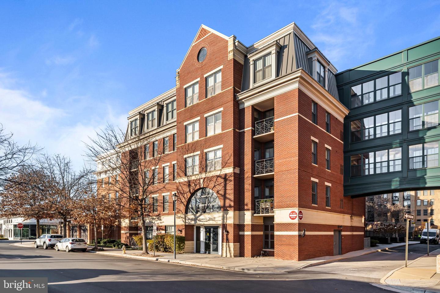 1111 ORONOCO ST #326, ALEXANDRIA, Virginia 22314, 1 Bedroom Bedrooms, ,1 BathroomBathrooms,Residential,For sale,1111 ORONOCO ST #326,VAAX2052220 MLS # VAAX2052220