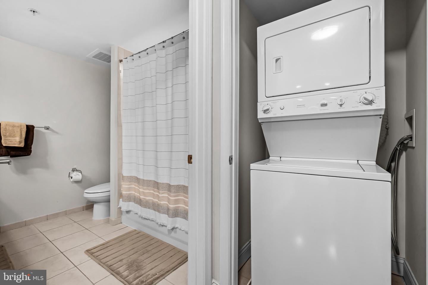 1111 ORONOCO ST #326, ALEXANDRIA, Virginia 22314, 1 Bedroom Bedrooms, ,1 BathroomBathrooms,Residential,For sale,1111 ORONOCO ST #326,VAAX2052220 MLS # VAAX2052220