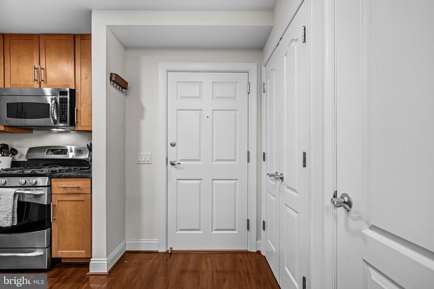 1111 ORONOCO ST #326, ALEXANDRIA, Virginia 22314, 1 Bedroom Bedrooms, ,1 BathroomBathrooms,Residential,For sale,1111 ORONOCO ST #326,VAAX2052220 MLS # VAAX2052220