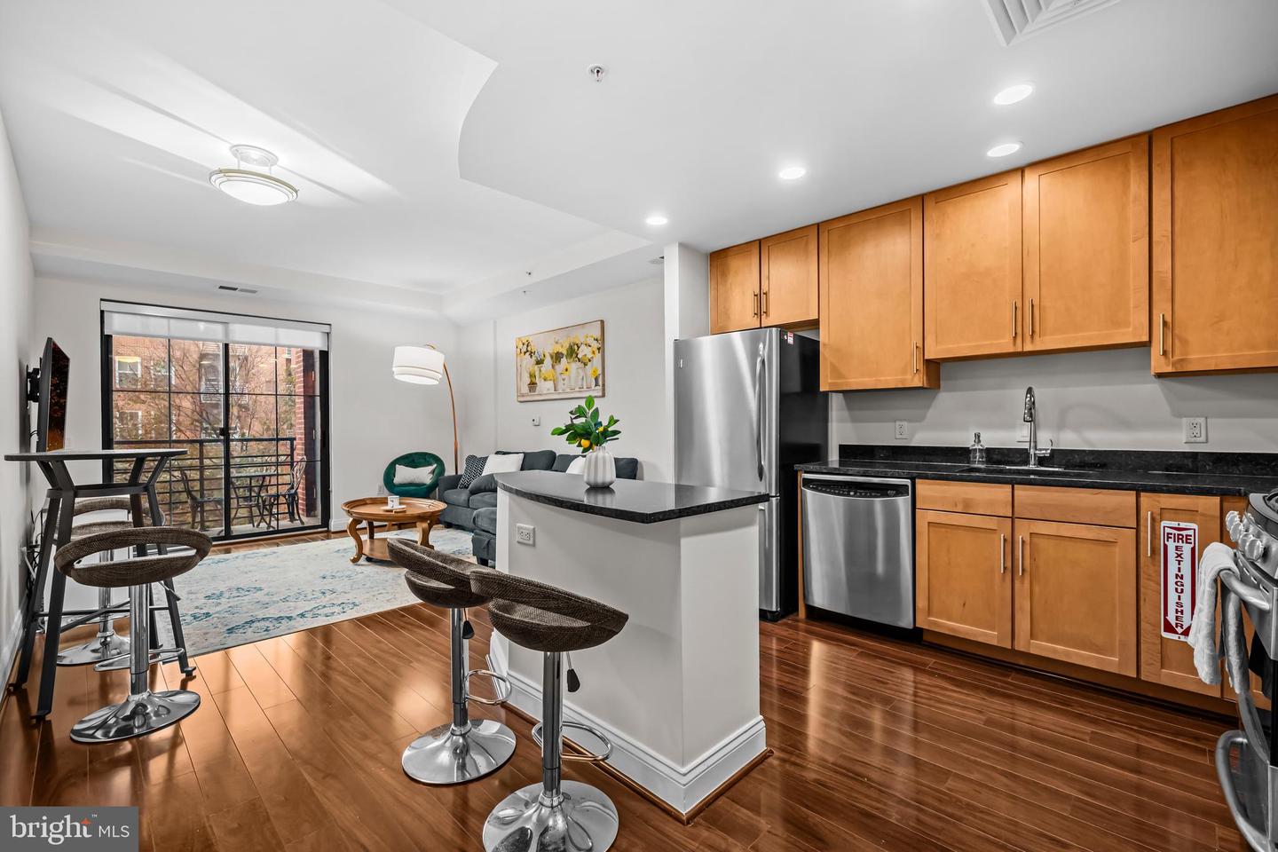 1111 ORONOCO ST #326, ALEXANDRIA, Virginia 22314, 1 Bedroom Bedrooms, ,1 BathroomBathrooms,Residential,For sale,1111 ORONOCO ST #326,VAAX2052220 MLS # VAAX2052220