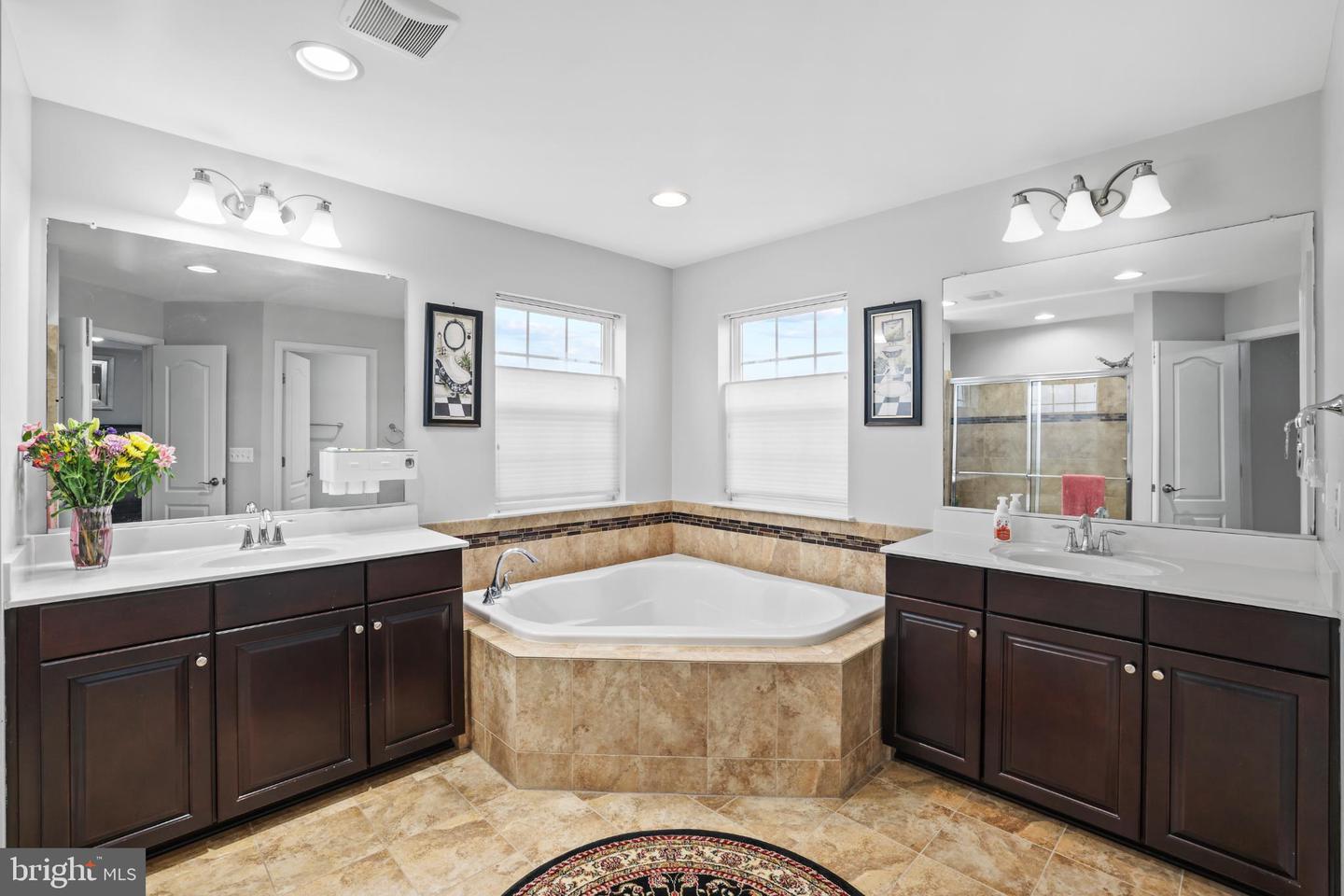 13426 EAGLES REST DR, LEESBURG, Virginia 20176, 5 Bedrooms Bedrooms, 19 Rooms Rooms,4 BathroomsBathrooms,Residential,For sale,13426 EAGLES REST DR,VALO2113786 MLS # VALO2113786