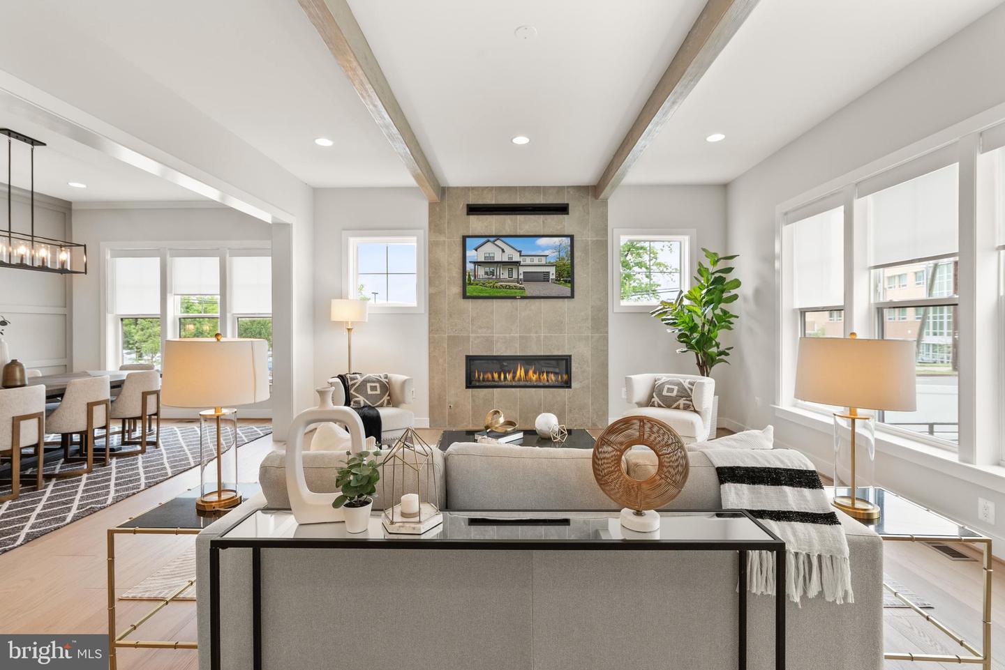 410 DOVE CIR SW, VIENNA, Virginia 22180, 5 Bedrooms Bedrooms, ,4 BathroomsBathrooms,Residential,For sale,410 DOVE CIR SW,VAFX2285800 MLS # VAFX2285800