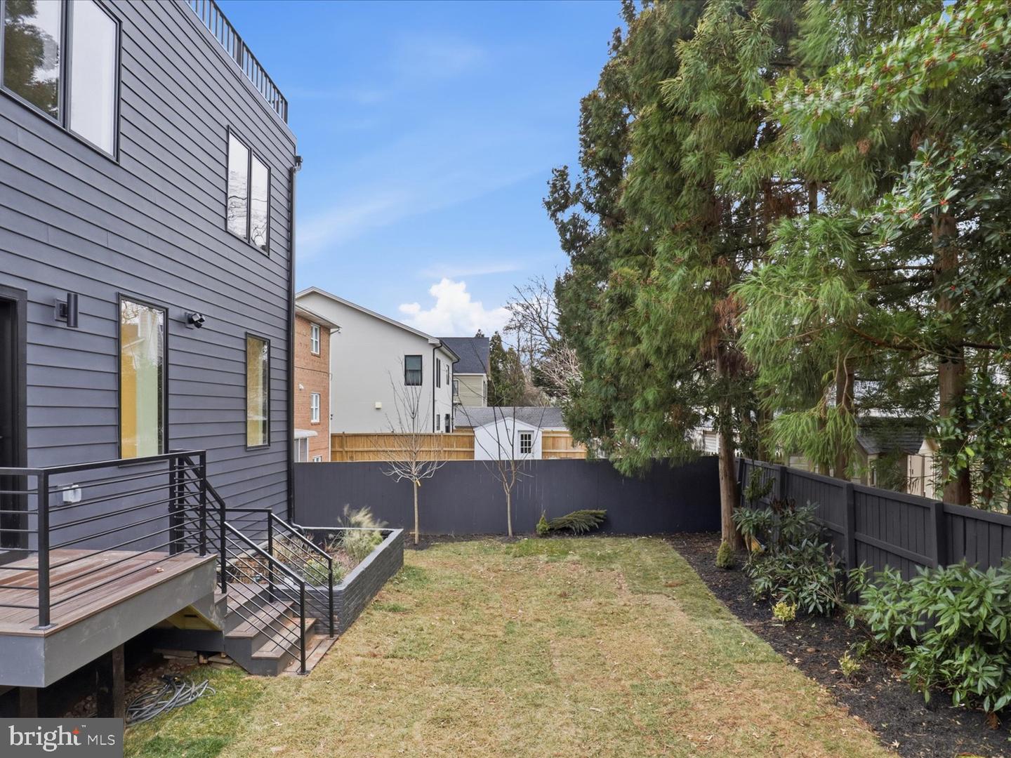 818 N EDGEWOOD ST, ARLINGTON, Virginia 22201, 4 Bedrooms Bedrooms, ,6 BathroomsBathrooms,Residential,For sale,818 N EDGEWOOD ST,VAAR2067770 MLS # VAAR2067770