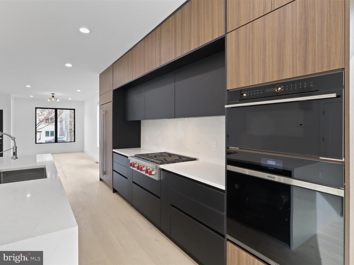 818 N EDGEWOOD ST, ARLINGTON, Virginia 22201, 4 Bedrooms Bedrooms, ,6 BathroomsBathrooms,Residential,For sale,818 N EDGEWOOD ST,VAAR2067770 MLS # VAAR2067770