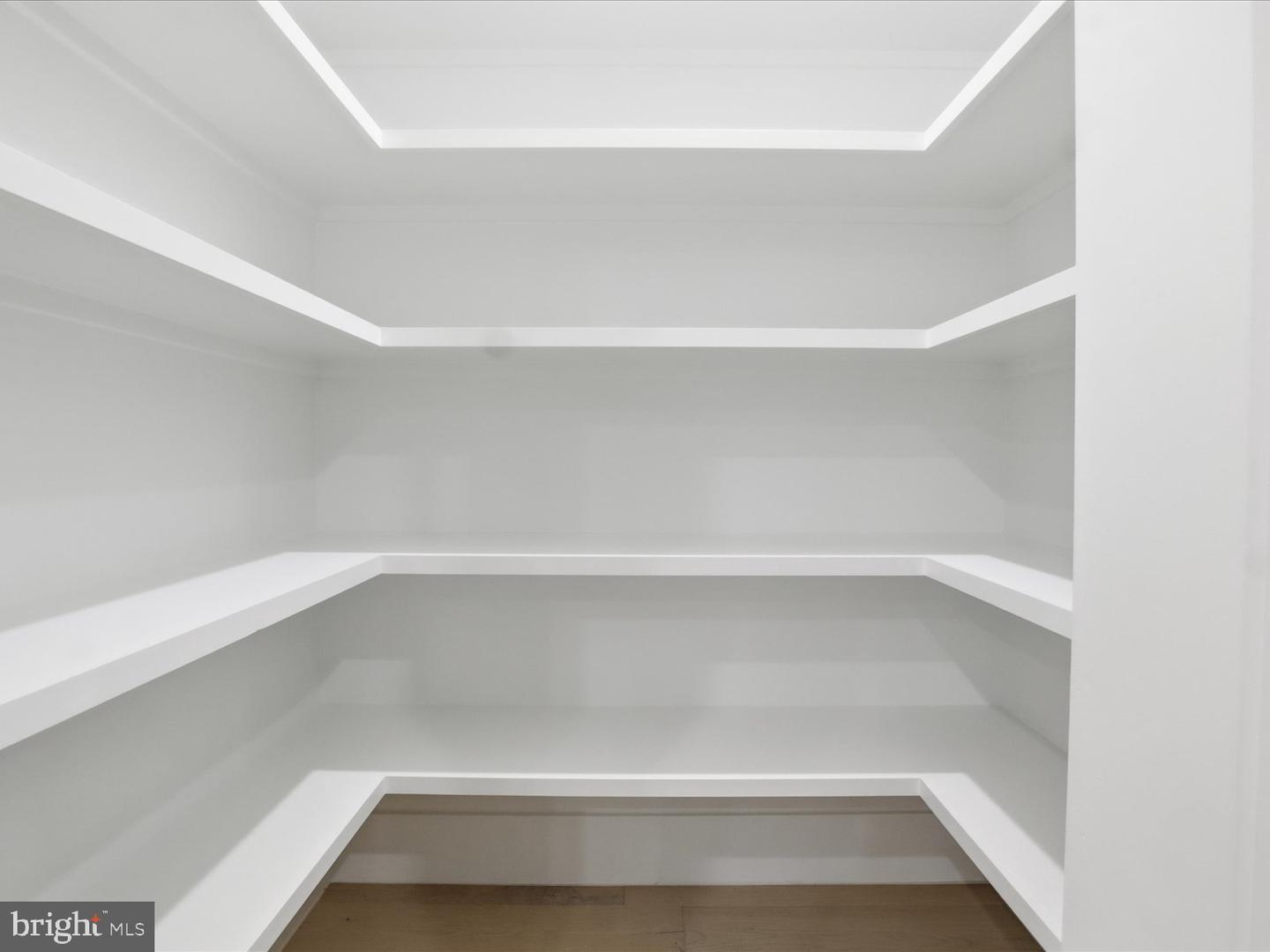 818 N EDGEWOOD ST, ARLINGTON, Virginia 22201, 4 Bedrooms Bedrooms, ,6 BathroomsBathrooms,Residential,For sale,818 N EDGEWOOD ST,VAAR2067770 MLS # VAAR2067770