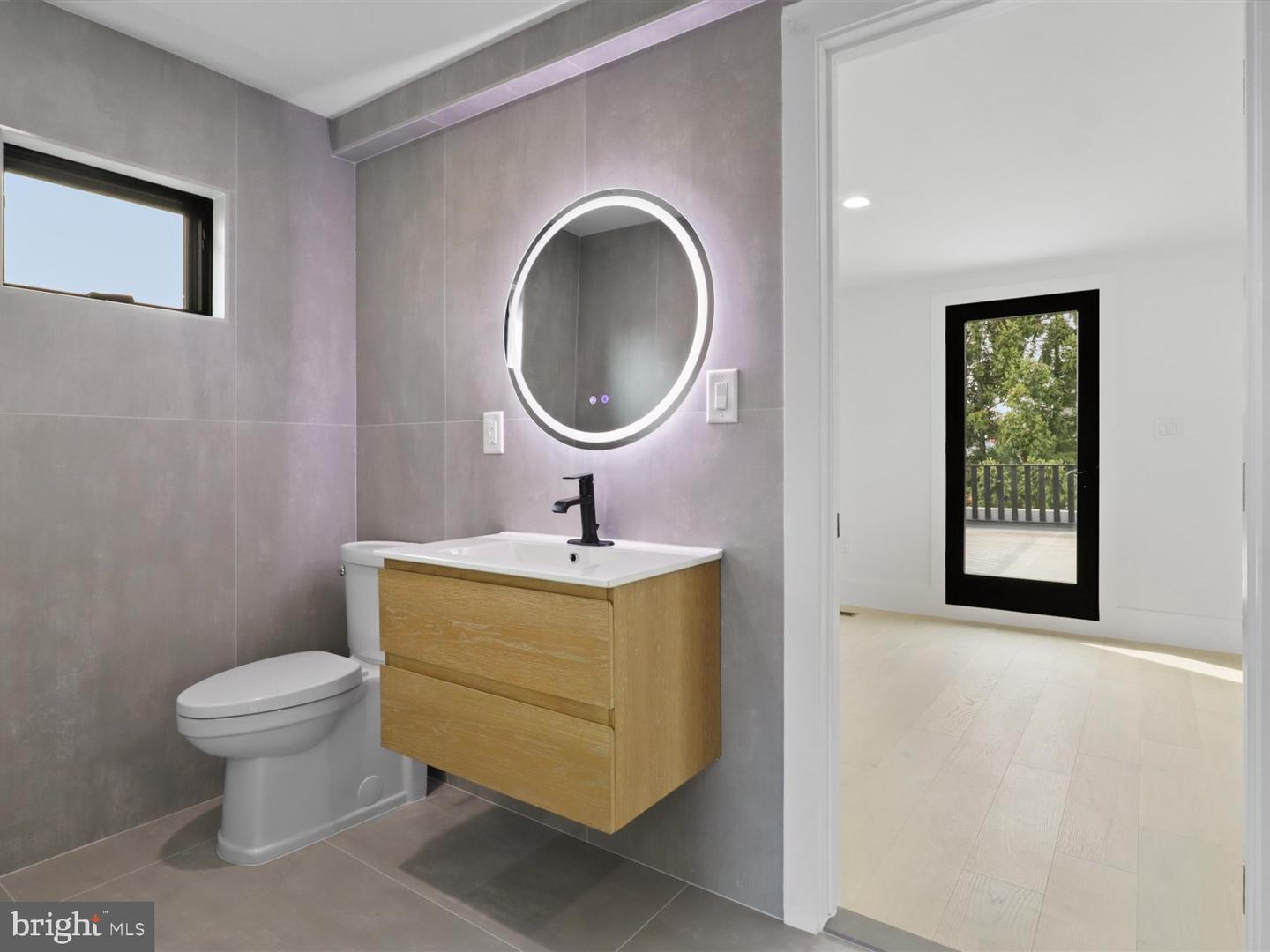 818 N EDGEWOOD ST, ARLINGTON, Virginia 22201, 4 Bedrooms Bedrooms, ,6 BathroomsBathrooms,Residential,For sale,818 N EDGEWOOD ST,VAAR2067770 MLS # VAAR2067770