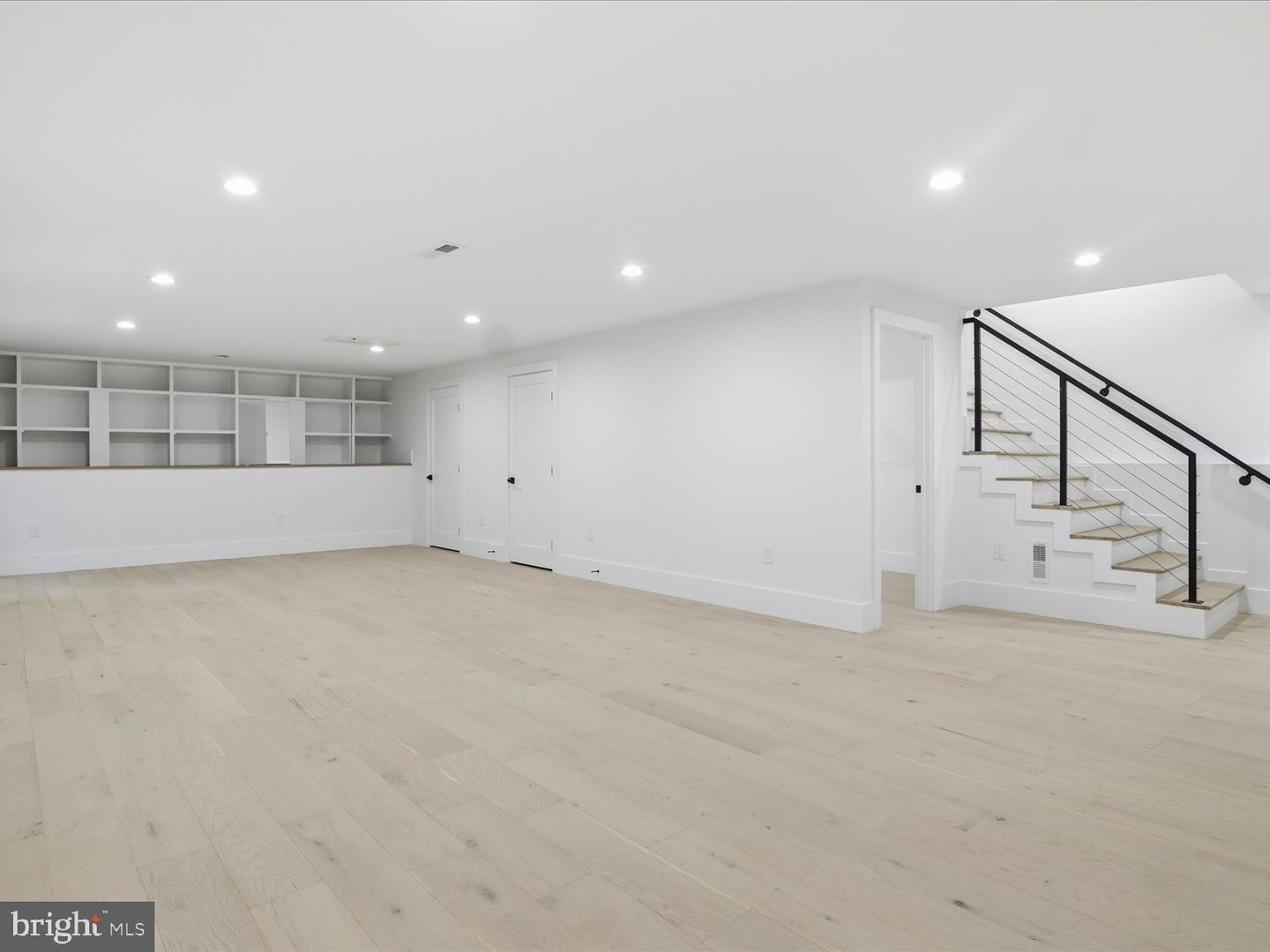 818 N EDGEWOOD ST, ARLINGTON, Virginia 22201, 4 Bedrooms Bedrooms, ,6 BathroomsBathrooms,Residential,For sale,818 N EDGEWOOD ST,VAAR2067770 MLS # VAAR2067770