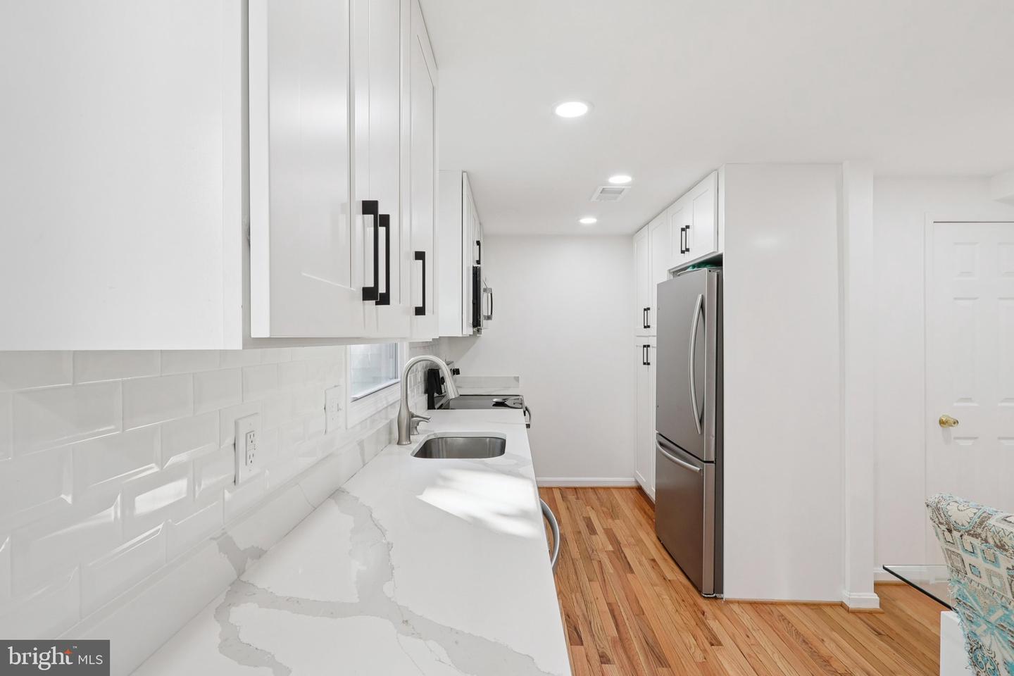 6246 HILLSIDE RD, SPRINGFIELD, Virginia 22152, 3 Bedrooms Bedrooms, 3 Rooms Rooms,2 BathroomsBathrooms,Residential,For sale,6246 HILLSIDE RD,VAFX2285832 MLS # VAFX2285832