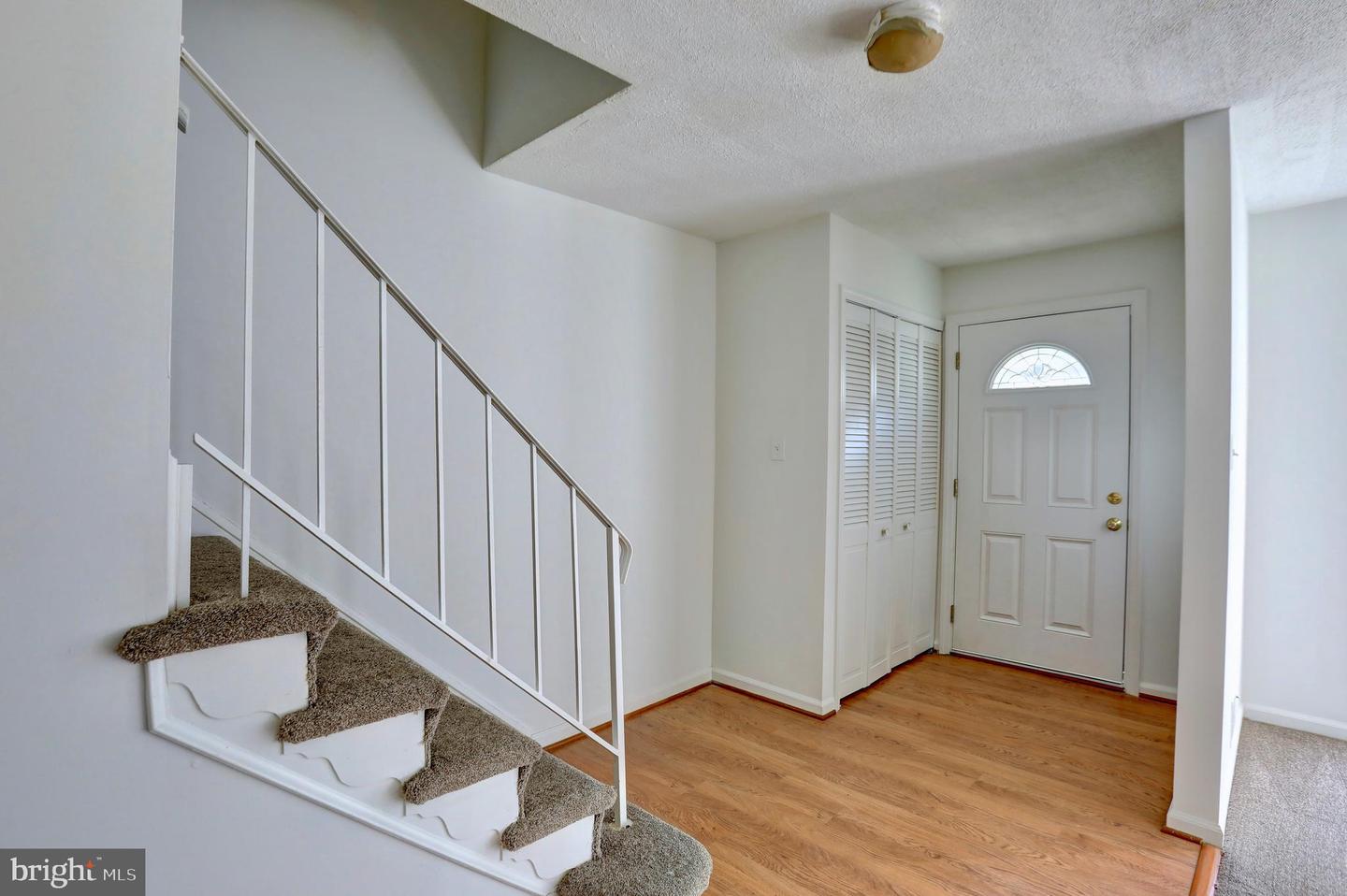 9473 CLOVERDALE CT, BURKE, Virginia 22015, 3 Bedrooms Bedrooms, ,2 BathroomsBathrooms,Residential,For sale,9473 CLOVERDALE CT,VAFX2285854 MLS # VAFX2285854