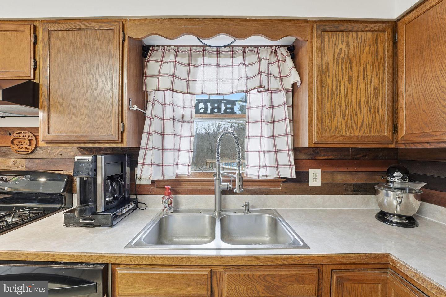 14566 SNAKE CASTLE RD, SUMERDUCK, Virginia 22742, 3 Bedrooms Bedrooms, 8 Rooms Rooms,2 BathroomsBathrooms,Residential,For sale,14566 SNAKE CASTLE RD,VAFQ2020138 MLS # VAFQ2020138