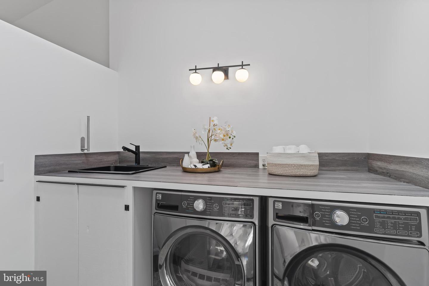 2628 WOODLEY PL, FALLS CHURCH, Virginia 22046, 4 Bedrooms Bedrooms, ,3 BathroomsBathrooms,Residential,For sale,2628 WOODLEY PL,VAFX2285906 MLS # VAFX2285906