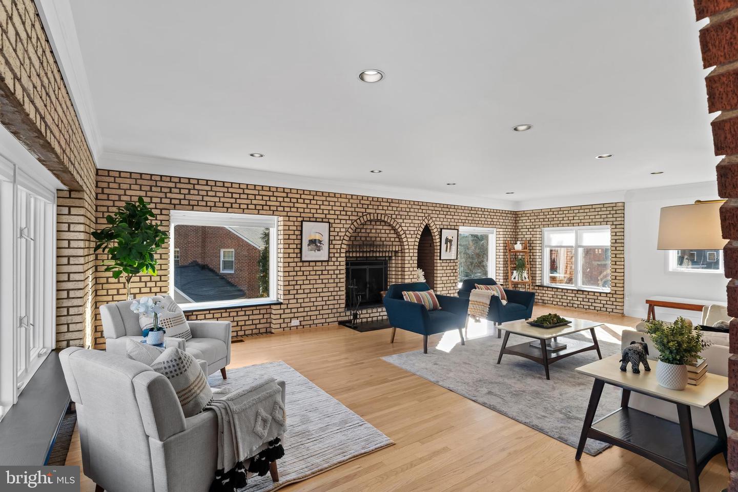 2628 WOODLEY PL, FALLS CHURCH, Virginia 22046, 4 Bedrooms Bedrooms, ,3 BathroomsBathrooms,Residential,For sale,2628 WOODLEY PL,VAFX2285906 MLS # VAFX2285906