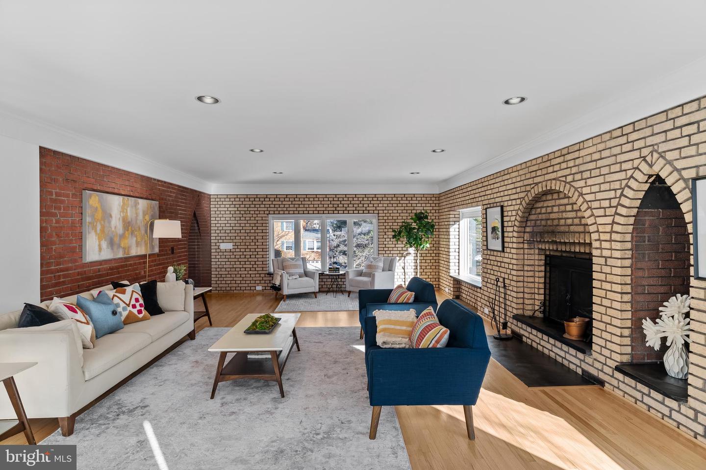 2628 WOODLEY PL, FALLS CHURCH, Virginia 22046, 4 Bedrooms Bedrooms, ,3 BathroomsBathrooms,Residential,For sale,2628 WOODLEY PL,VAFX2285906 MLS # VAFX2285906