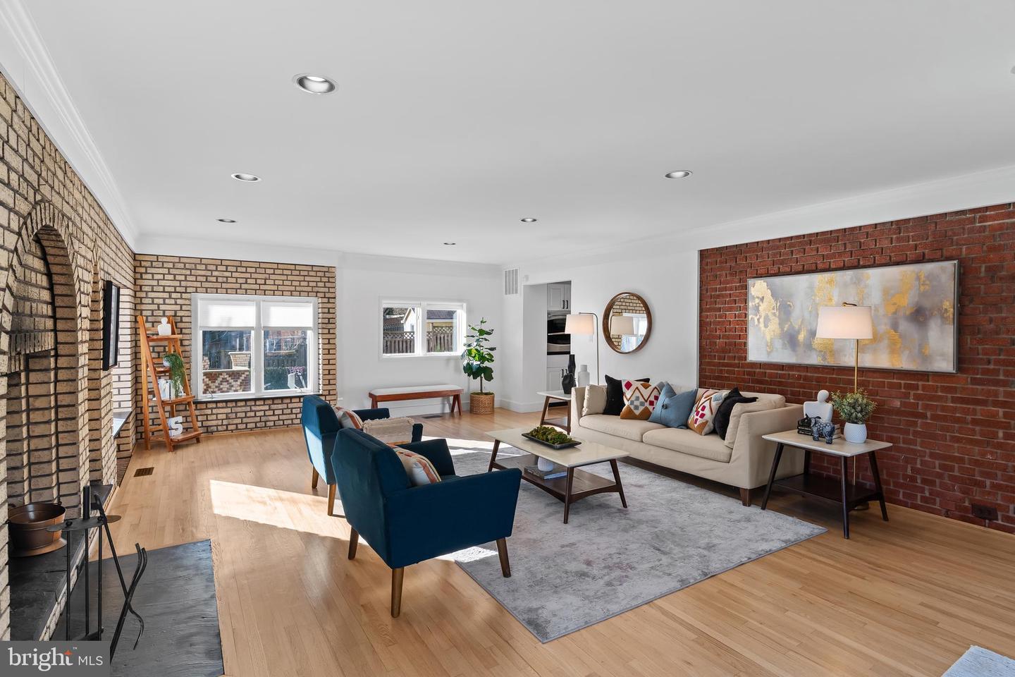 2628 WOODLEY PL, FALLS CHURCH, Virginia 22046, 4 Bedrooms Bedrooms, ,3 BathroomsBathrooms,Residential,For sale,2628 WOODLEY PL,VAFX2285906 MLS # VAFX2285906