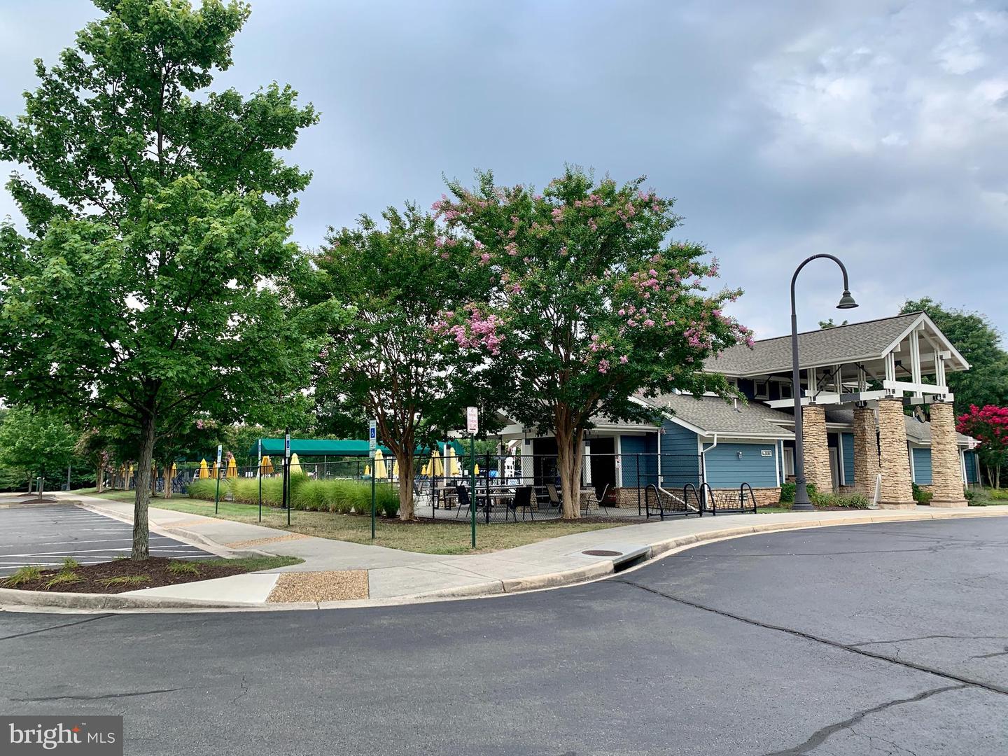 21945 WINDY OAKS SQ, BROADLANDS, Virginia 20148, 4 Bedrooms Bedrooms, ,3 BathroomsBathrooms,Residential,For sale,21945 WINDY OAKS SQ,VALO2114020 MLS # VALO2114020