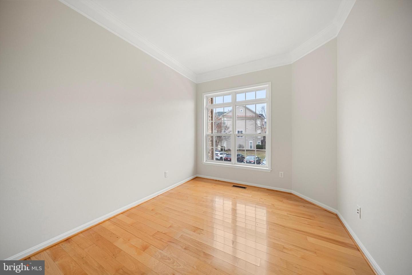 21945 WINDY OAKS SQ, BROADLANDS, Virginia 20148, 4 Bedrooms Bedrooms, ,3 BathroomsBathrooms,Residential,For sale,21945 WINDY OAKS SQ,VALO2114020 MLS # VALO2114020