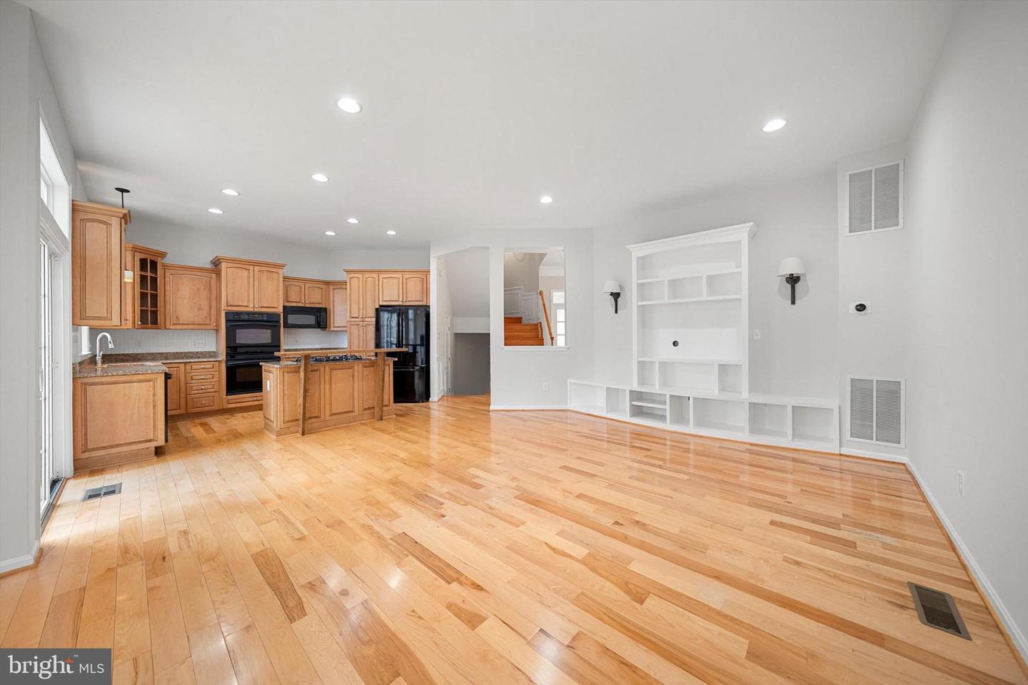 21945 WINDY OAKS SQ, BROADLANDS, Virginia 20148, 4 Bedrooms Bedrooms, ,3 BathroomsBathrooms,Residential,For sale,21945 WINDY OAKS SQ,VALO2114020 MLS # VALO2114020